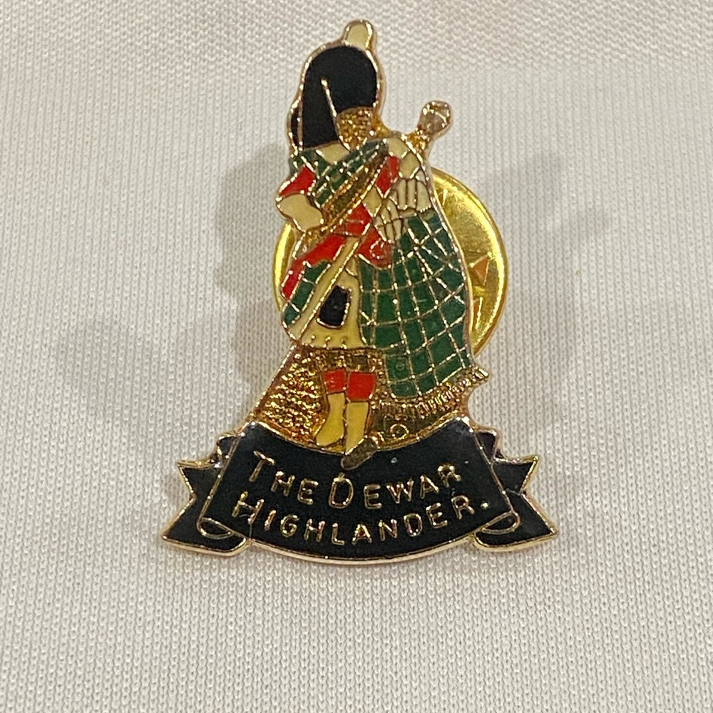 Dewar's Scotch Whisky The Dewar Highlander Vintage Tie Tack Hat Pin Lapel Pin